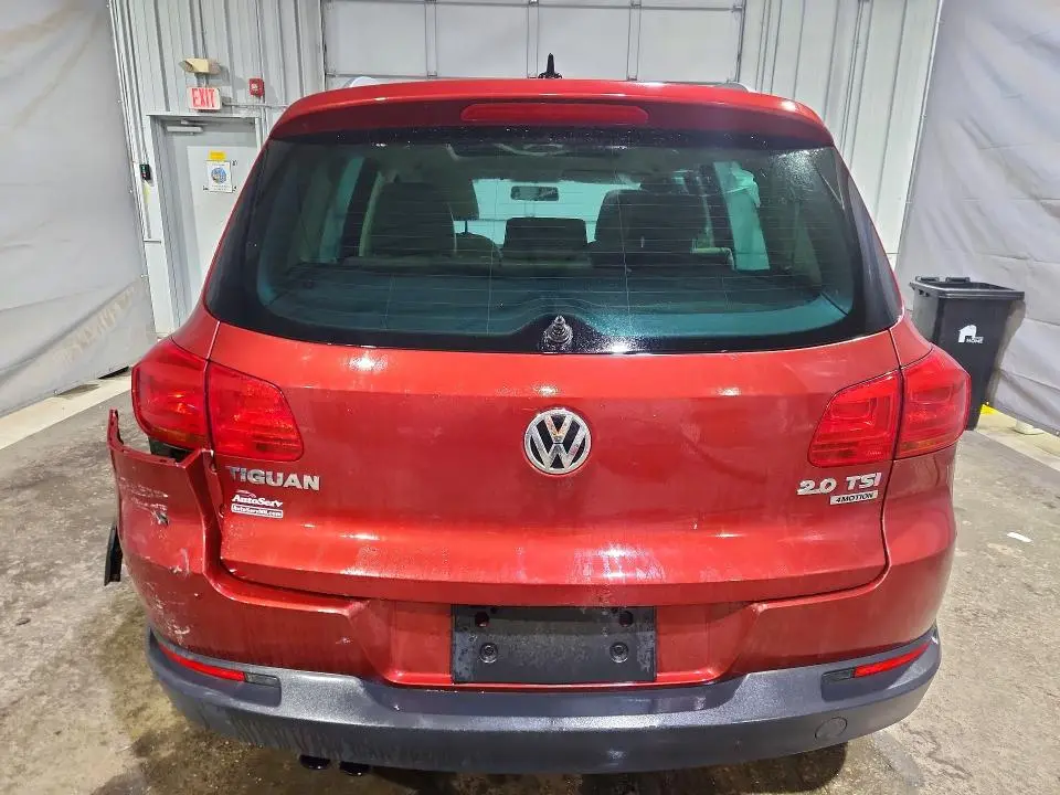 2013 VOLKSWAGEN TIGUAN S  