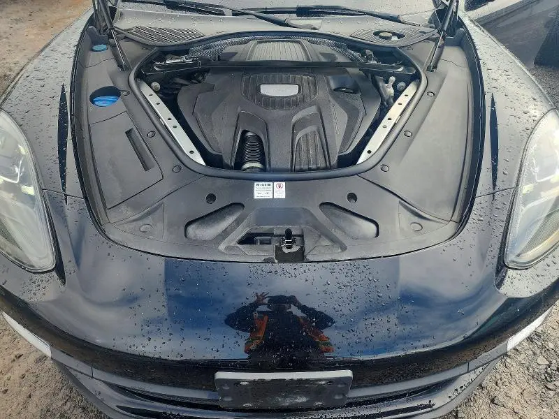 2018 PORSCHE PANAMERA 4  