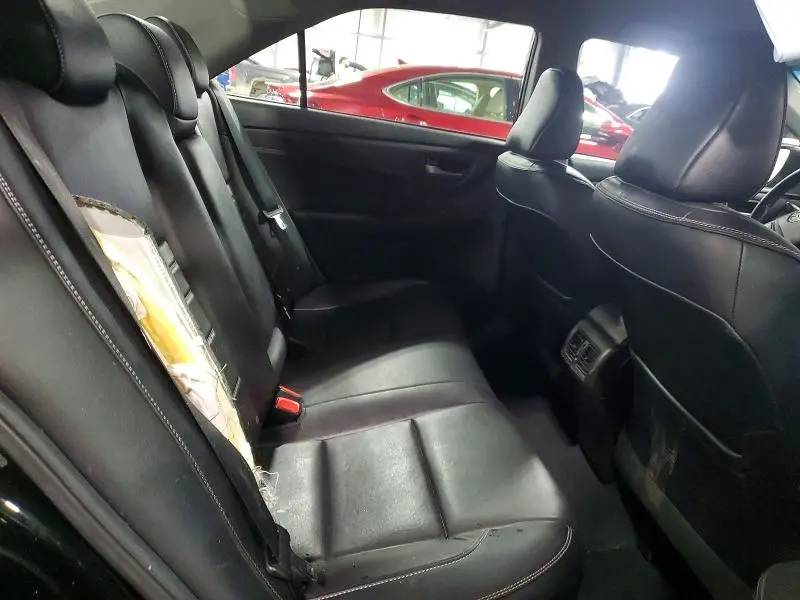 2017 TOYOTA CAMRY XLE  