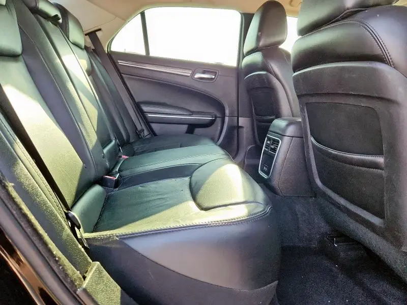 2017 CHRYSLER 300 LIMITED  