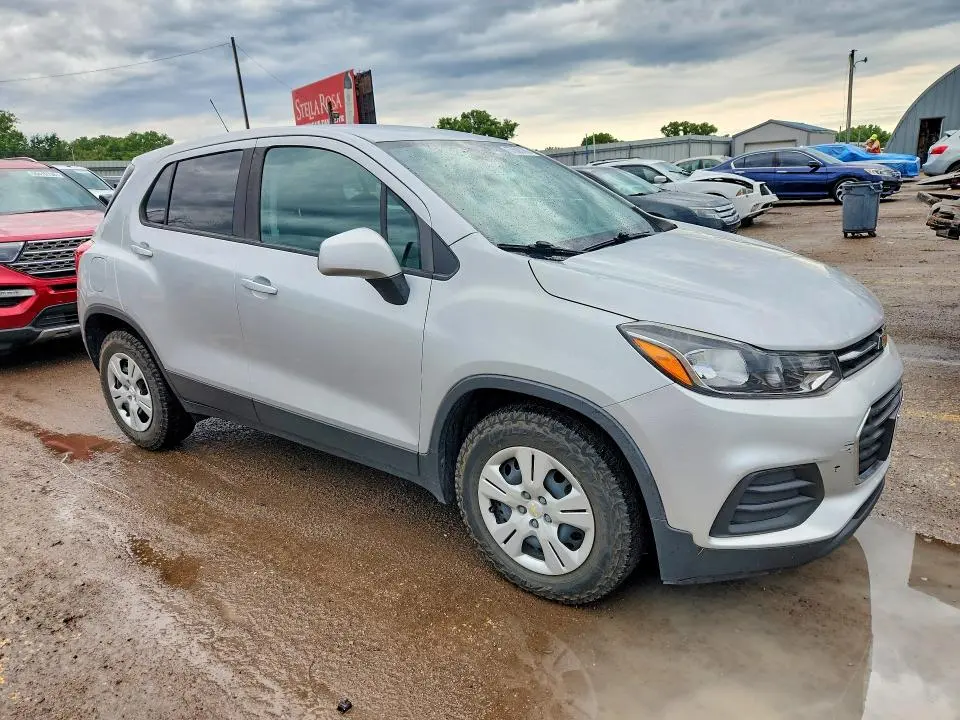 2017 CHEVROLET TRAX LS  