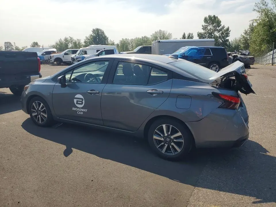 2021 NISSAN VERSA SV  