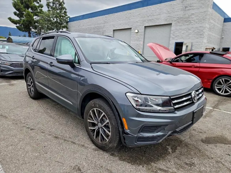 2020 VOLKSWAGEN TIGUAN SE  