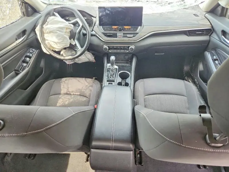 2023 NISSAN ALTIMA SV  