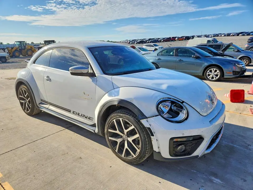 2016 VOLKSWAGEN BEETLE DUNE  