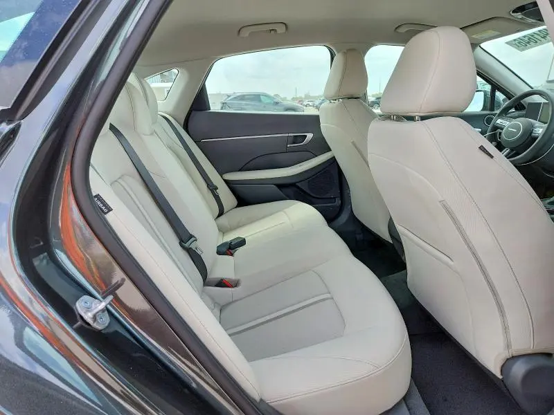 2026 HYUNDAI SONATA SE  