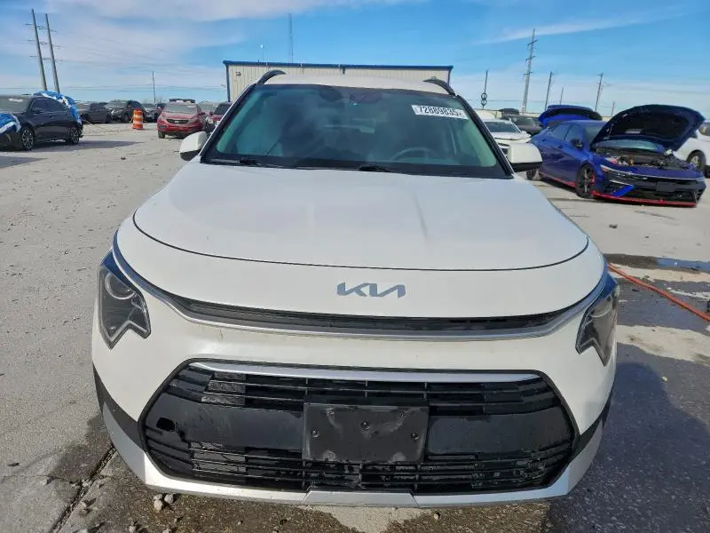 2024 KIA NIRO LX  