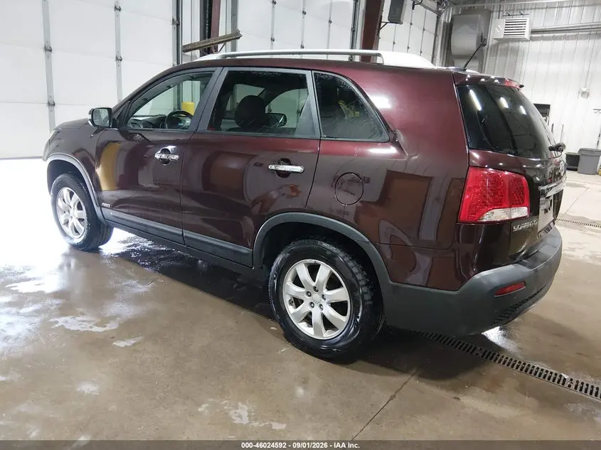 2011 KIA SORENTO LX