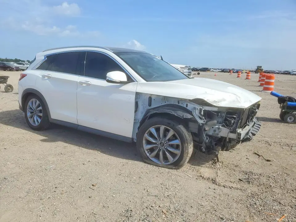 2020 INFINITI QX50 LUXE  