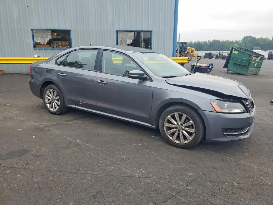 2014 VOLKSWAGEN PASSAT S  