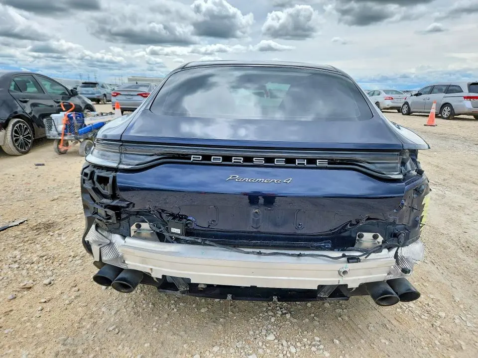 2022 PORSCHE PANAMERA BASE  