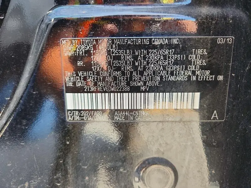2013 TOYOTA RAV4 XLE  
