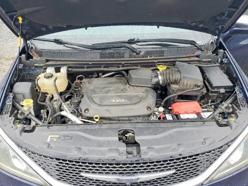 2018 CHRYSLER PACIFICA LIMITED  