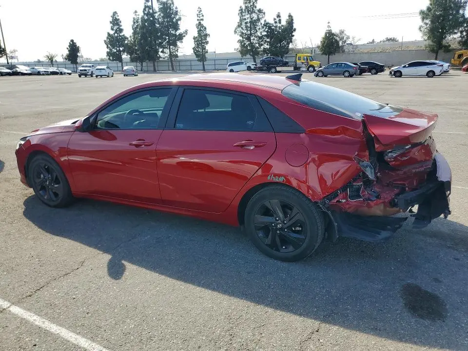 2022 HYUNDAI ELANTRA SEL  