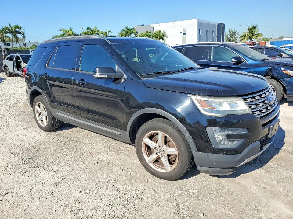 2016 FORD EXPLORER XLT  