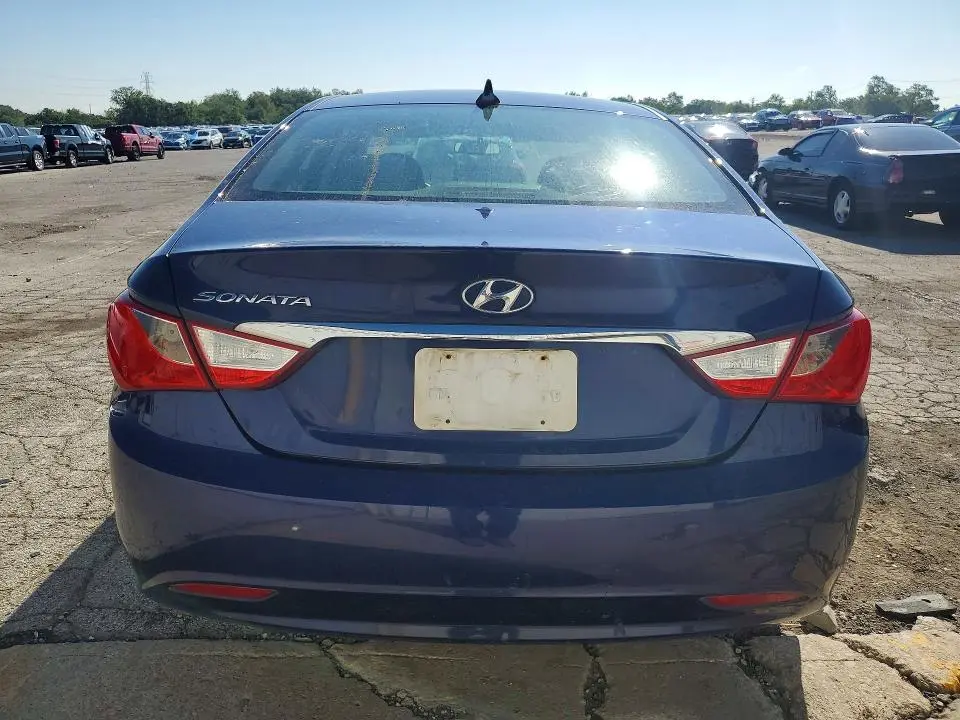 2011 HYUNDAI SONATA GLS  