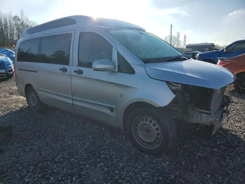 2016 MERCEDES-BENZ METRIS   