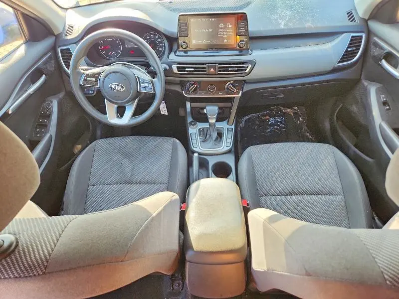 2021 KIA SELTOS LX  