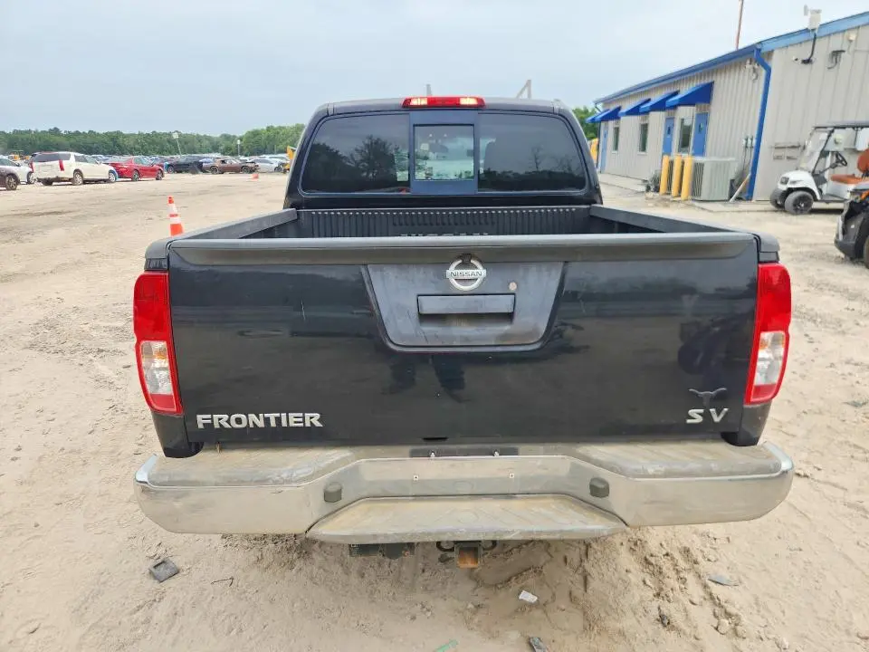 2014 NISSAN FRONTIER SV  