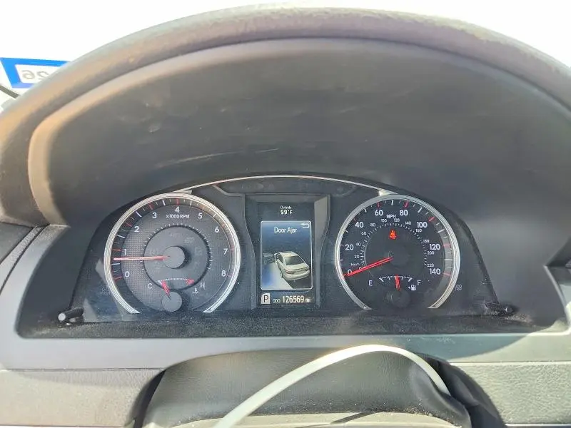 2017 TOYOTA CAMRY SE  