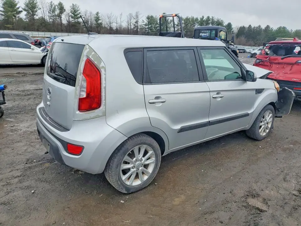 2012 KIA SOUL +  