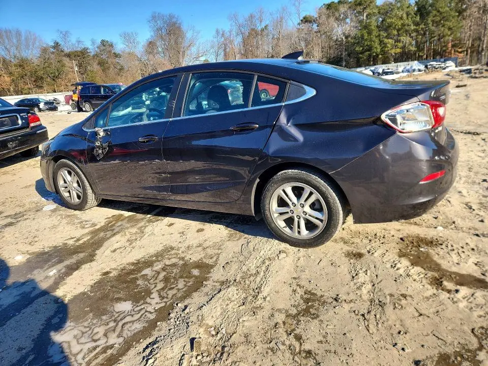 2017 CHEVROLET CRUZE LT  