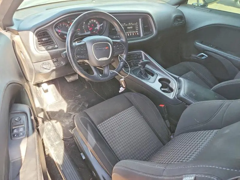 2022 DODGE CHALLENGER SXT  