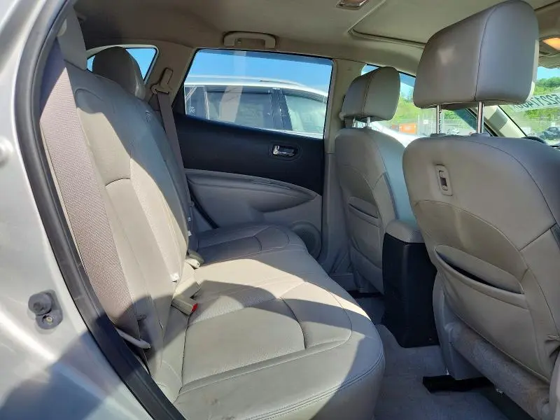 2013 NISSAN ROGUE S  