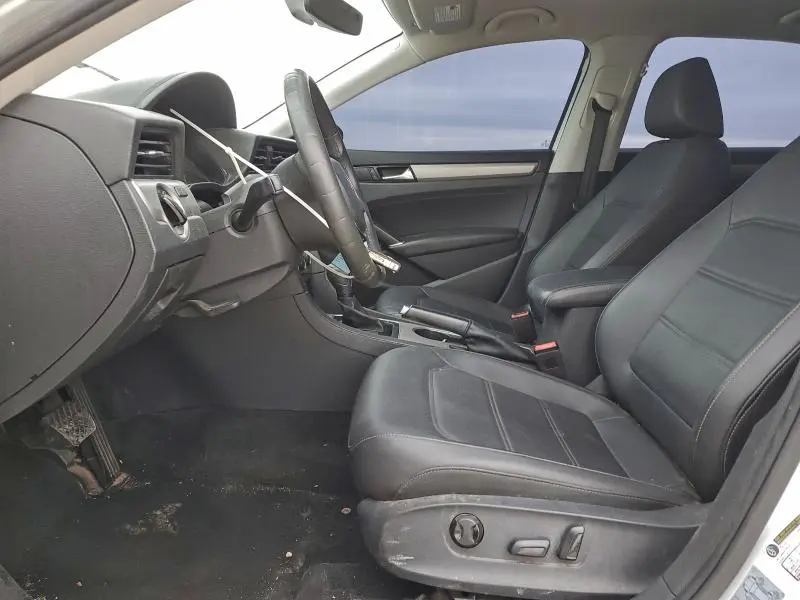 2021 VOLKSWAGEN PASSAT SE  