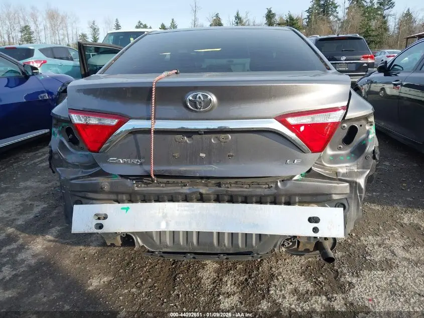 2016 TOYOTA CAMRY LE