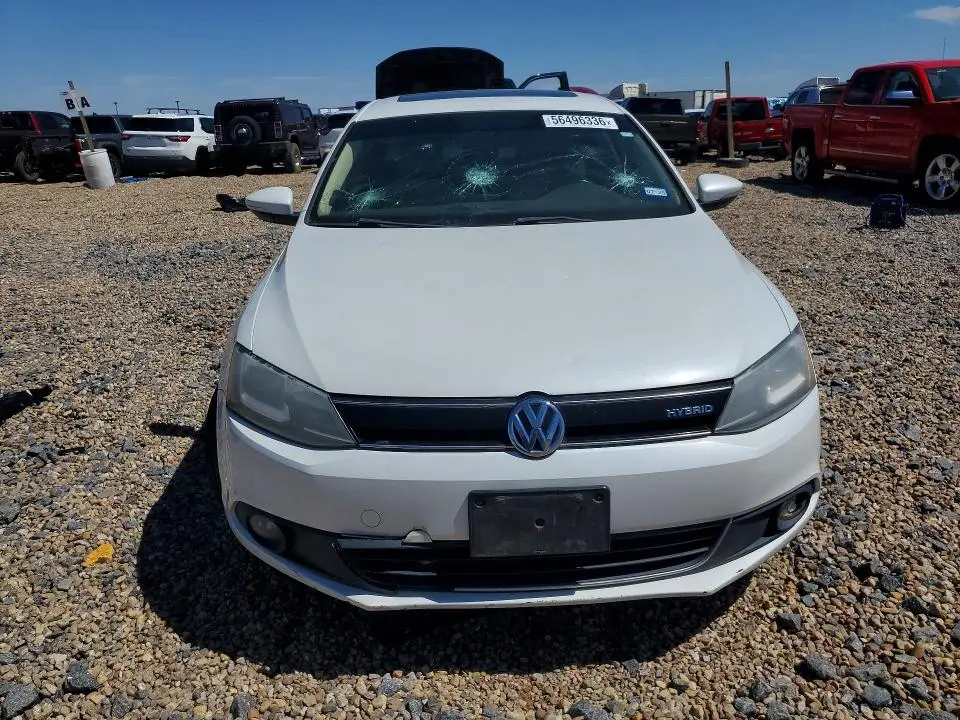 2013 VOLKSWAGEN JETTA   