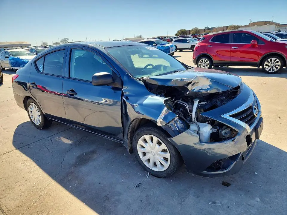 2015 NISSAN VERSA S  