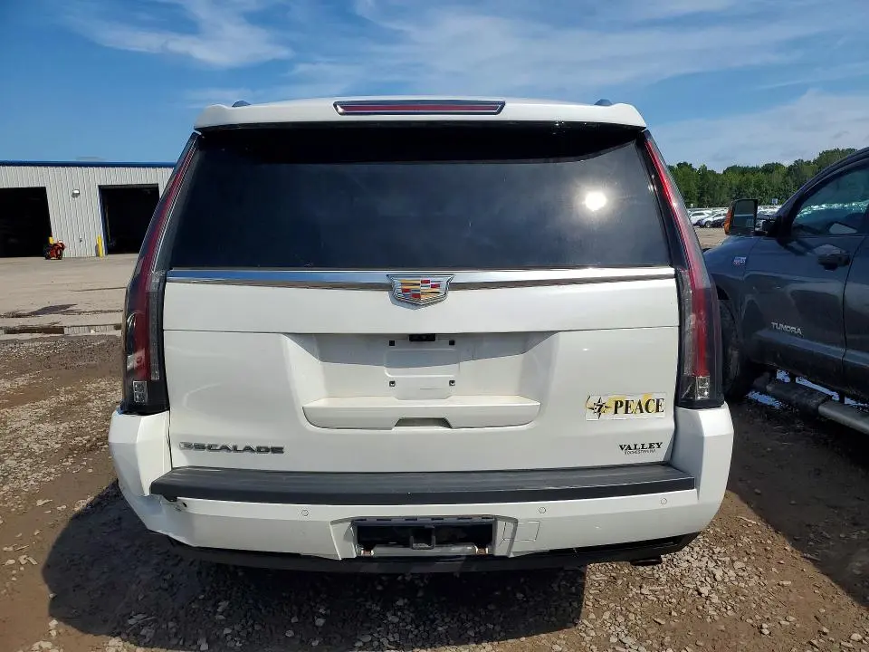2018 CADILLAC ESCALADE PLATINUM  