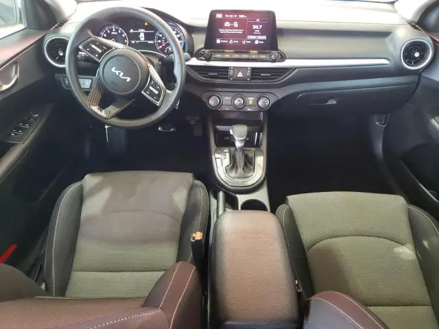 2022 KIA FORTE FE  