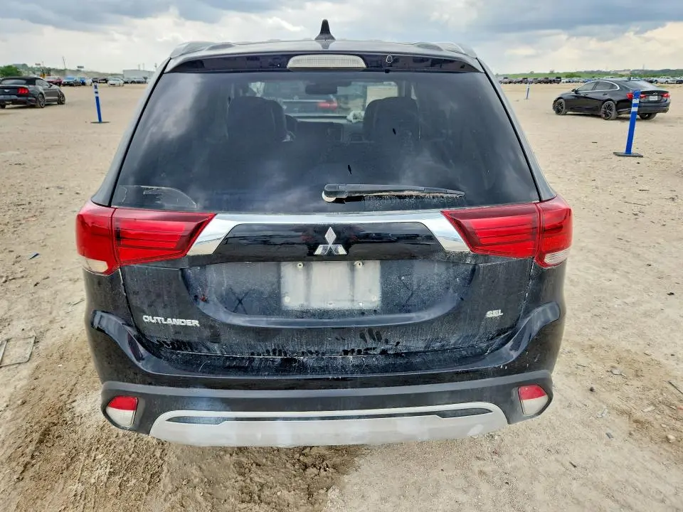 2020 MITSUBISHI OUTLANDER SE  