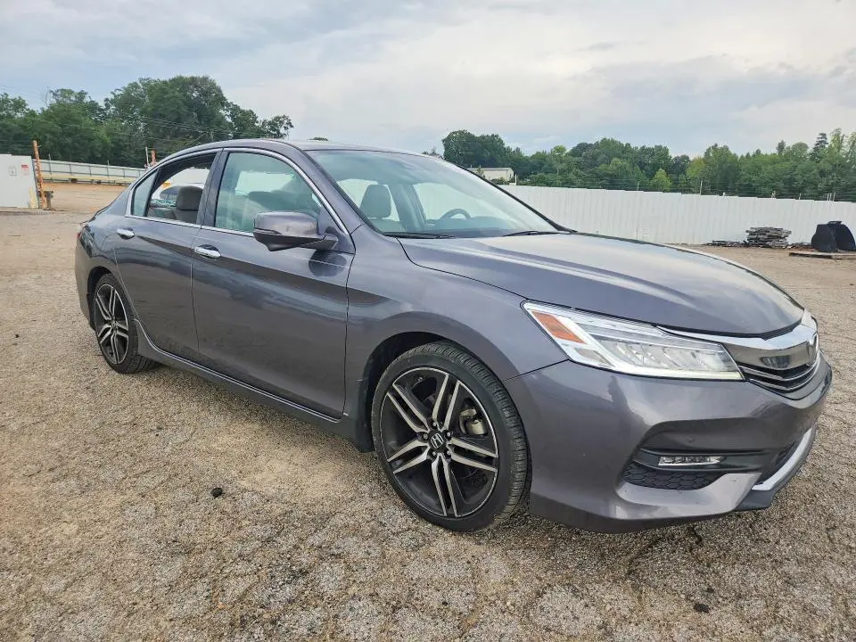 2017 HONDA ACCORD TOURING  