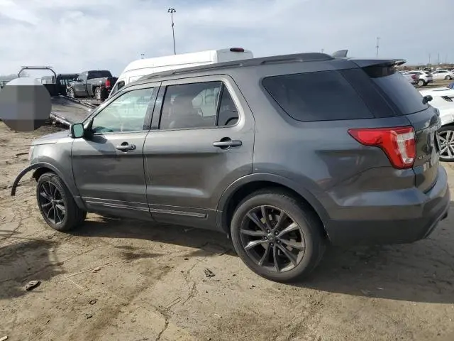 2017 FORD EXPLORER XLT  