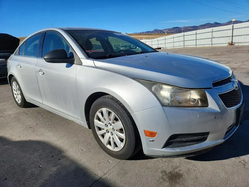 2011 CHEVROLET CRUZE LS  
