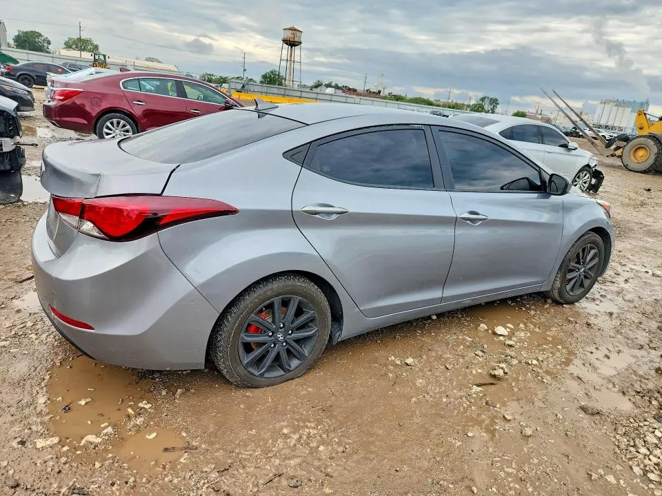 2014 HYUNDAI ELANTRA SE  