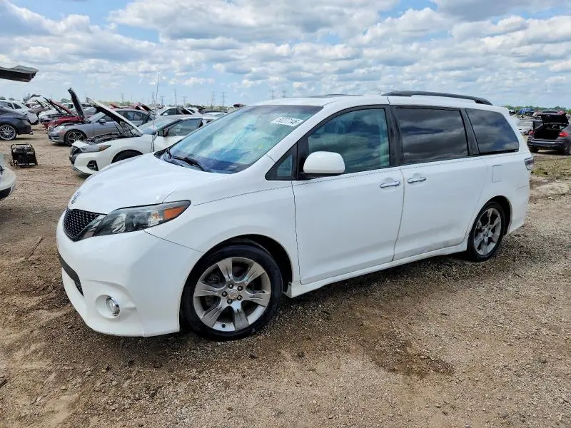 2014 TOYOTA SIENNA SPORT  