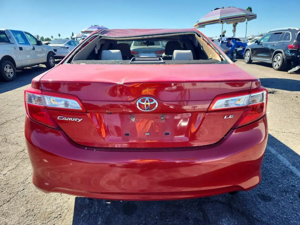 2014 TOYOTA CAMRY LE  