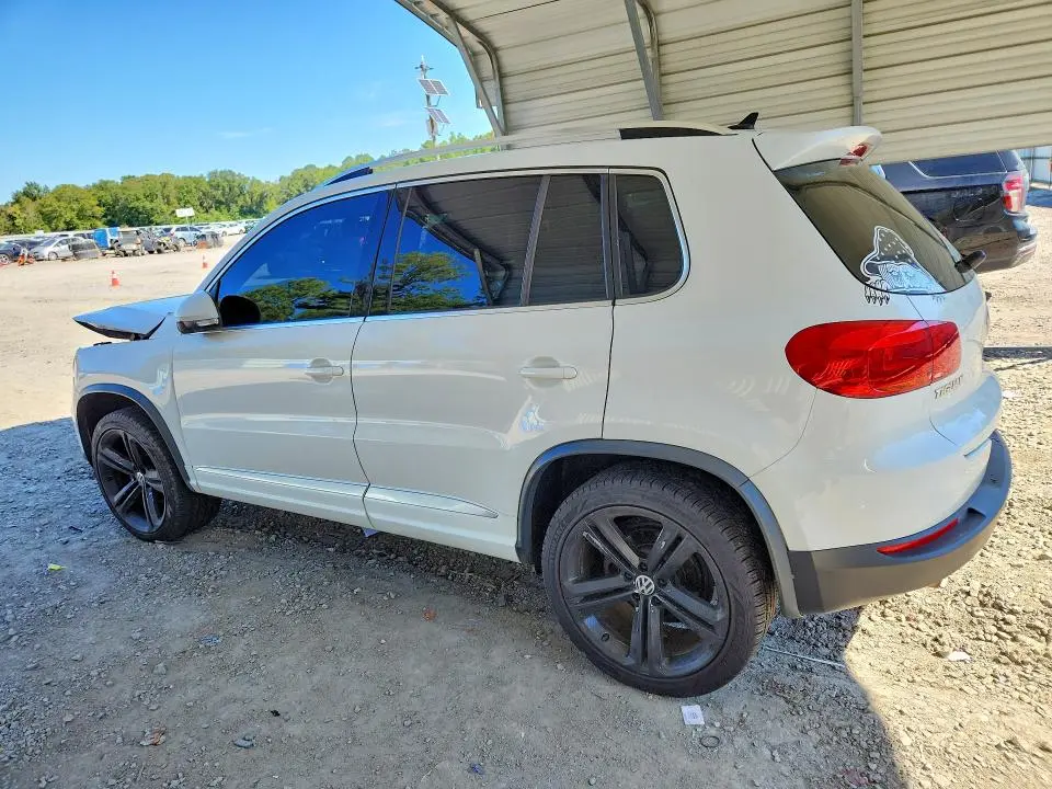 2014 VOLKSWAGEN TIGUAN S  
