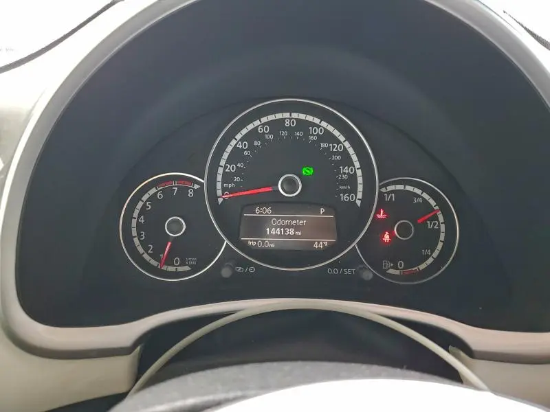 2013 VOLKSWAGEN BEETLE   