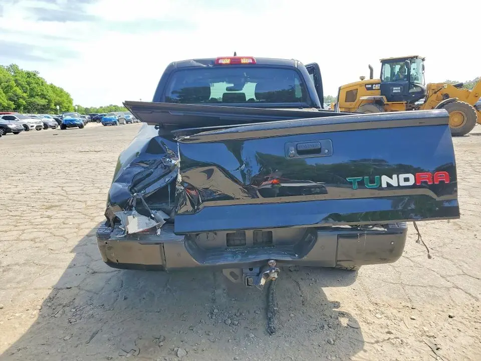 2021 TOYOTA TUNDRA CREWMAX SR5  