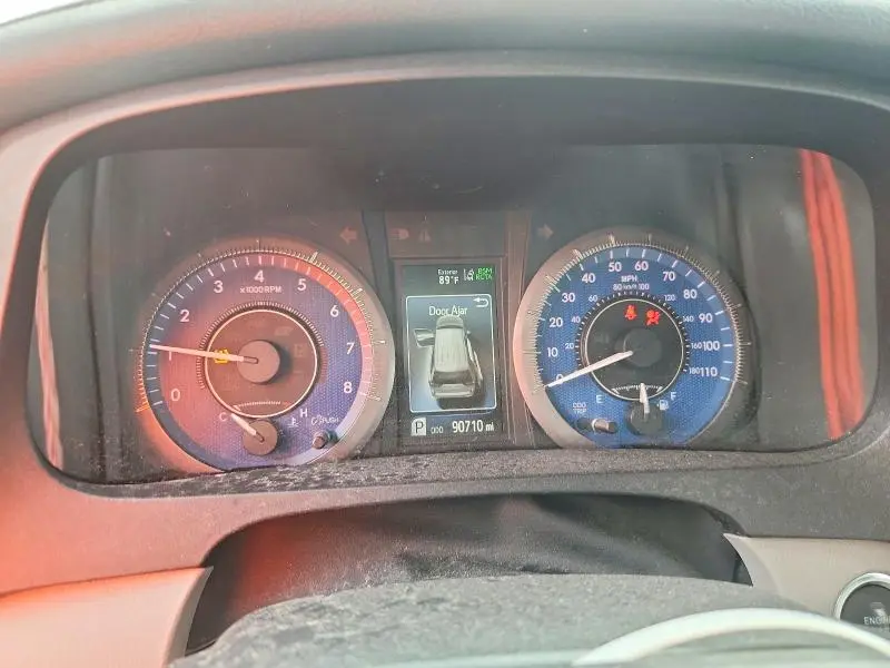 2019 TOYOTA SIENNA XLE 8-PASSENGER  