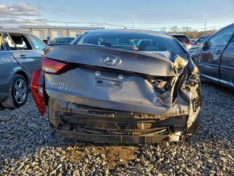 2018 HYUNDAI ELANTRA SE  