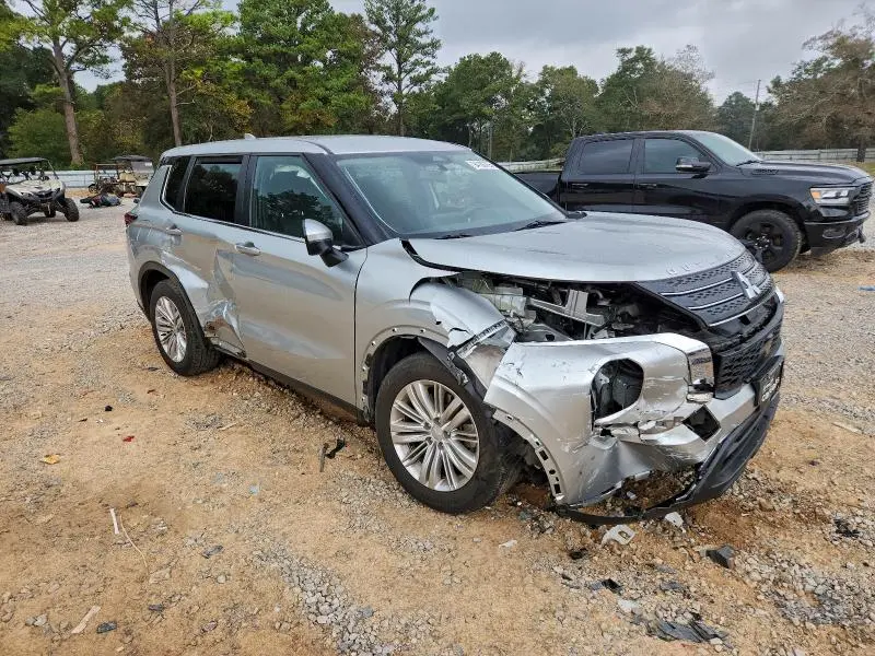 2023 MITSUBISHI OUTLANDER ES  