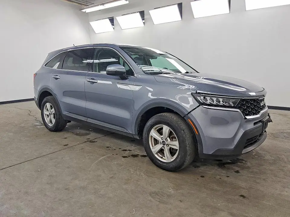 2022 KIA SORENTO LX  
