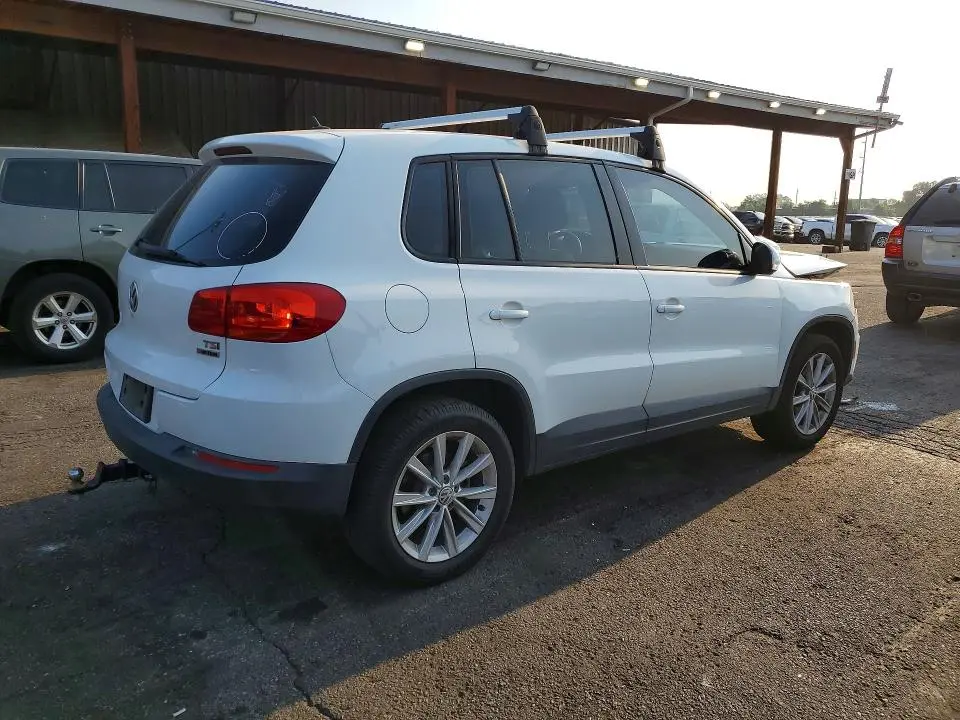 2017 VOLKSWAGEN TIGUAN S  