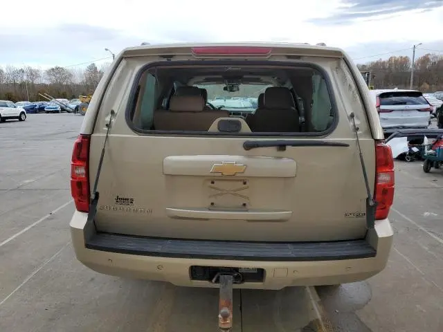 2011 CHEVROLET SUBURBAN K1500 LT  